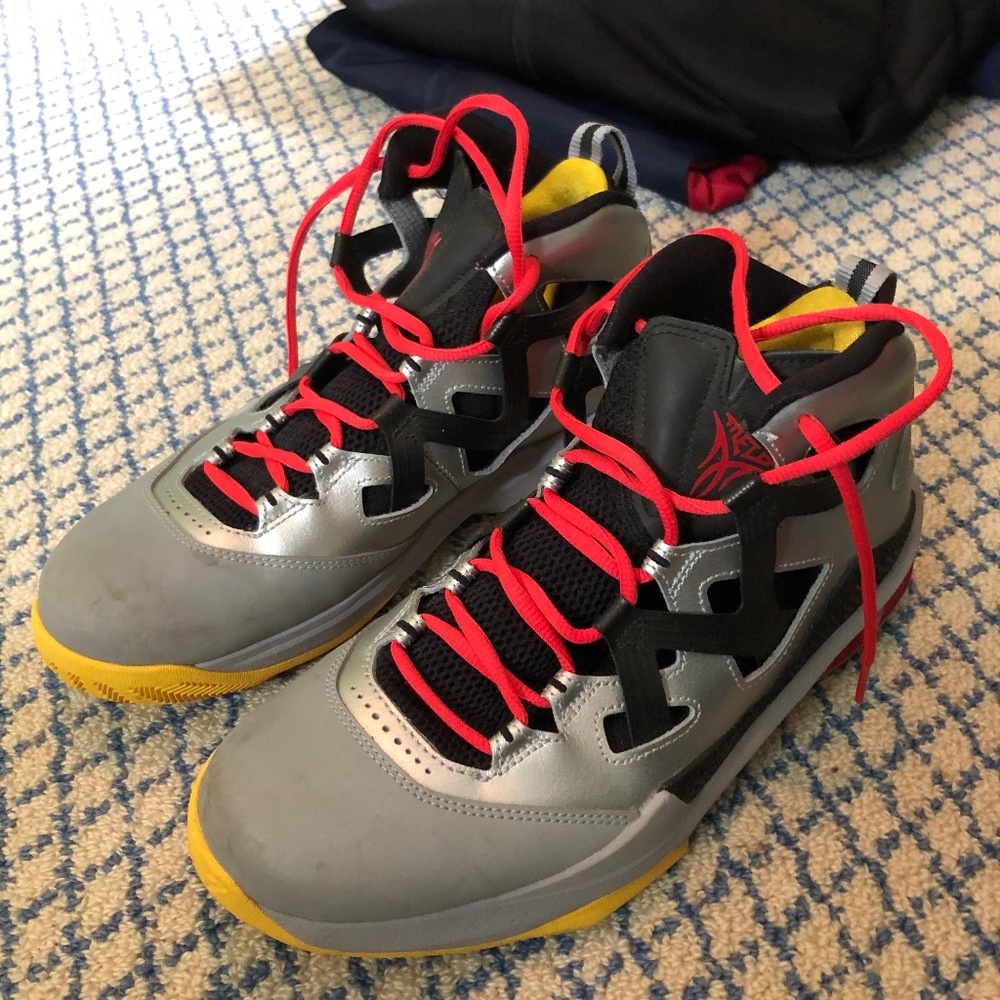 Jordan Melo M9 'Metallic Silver'